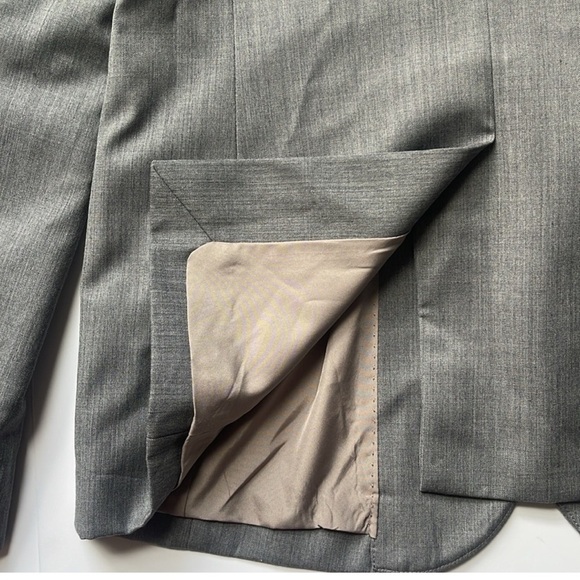 J. Crew Heather Gray Wool Blend 2 Button Notched Blazer Size 4 - Picture 11 of 11